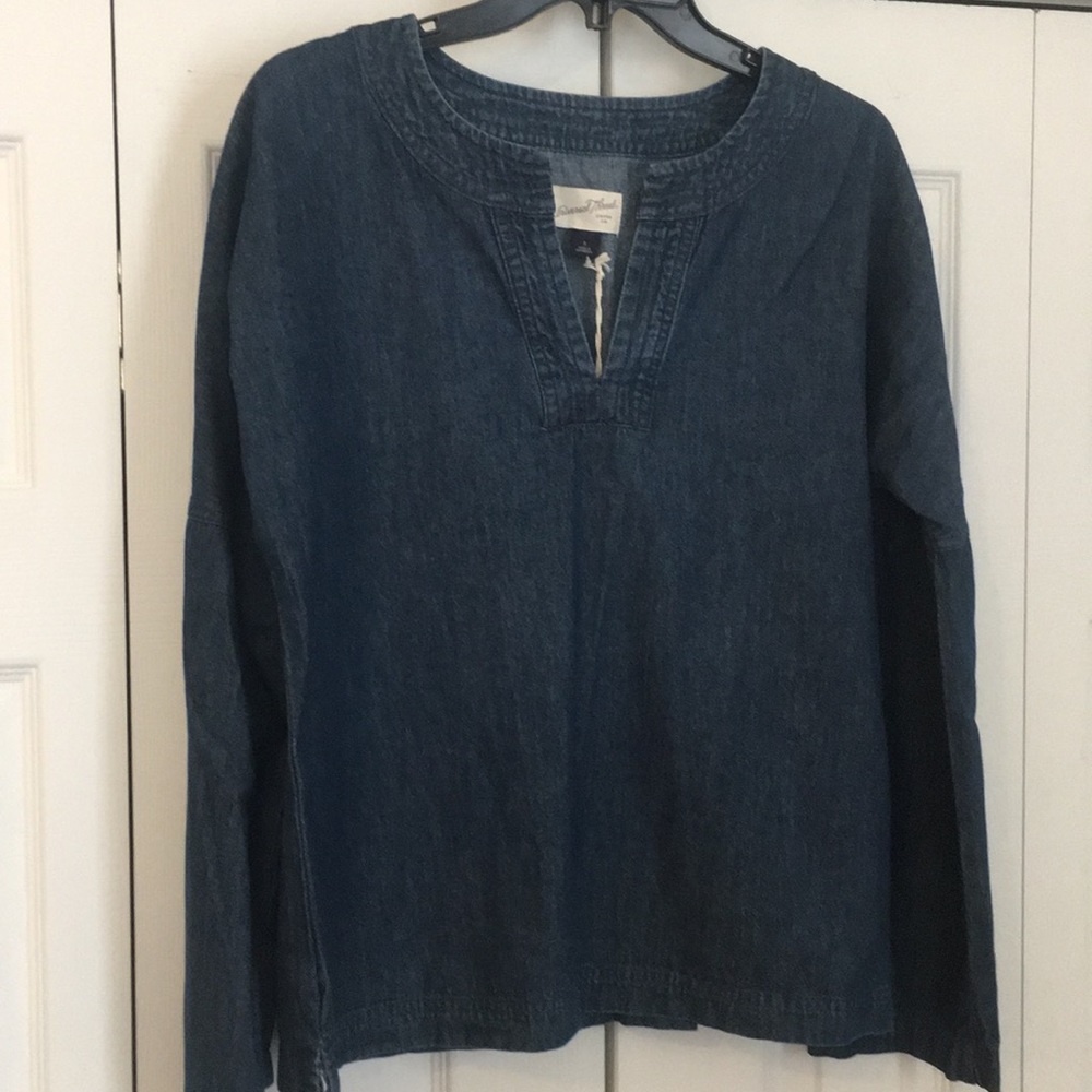 Universal Thread denim Shirt